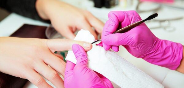 Nail Küünetehniku baaskoolitus + stardikomplekt