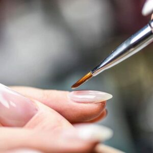 nail-tech-crop-pic-1024x705 Küünetehniku baaskoolitus + stardikomplekt